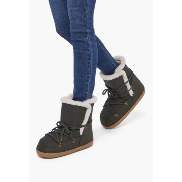 NWT JustFab Avery Shearling Lace-up Boot In Rosin Green, Sz. L - Picture 1 of 6